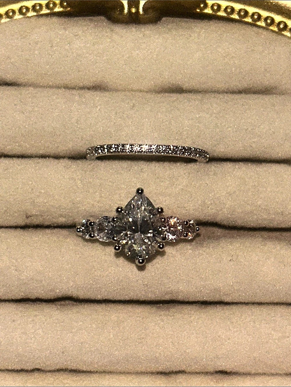 Crystal Ring Set in Silver Like New